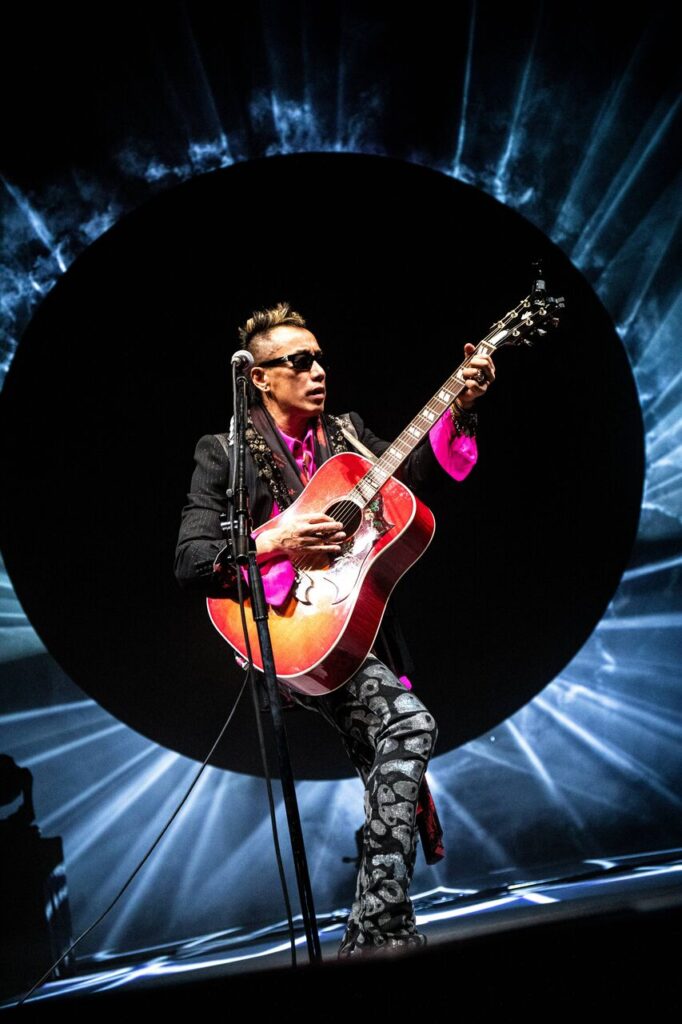 長渕剛さんとカンブリア宮殿のスペシャルゲスト秋元康さんの交友関係 とれんどブログ