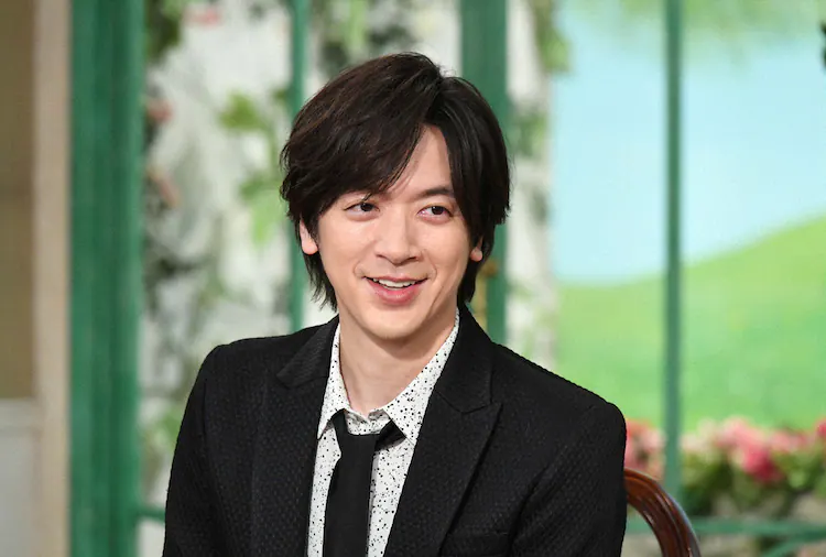 意外なあの人も？政治家・議員を親族に持つ芸能人5選