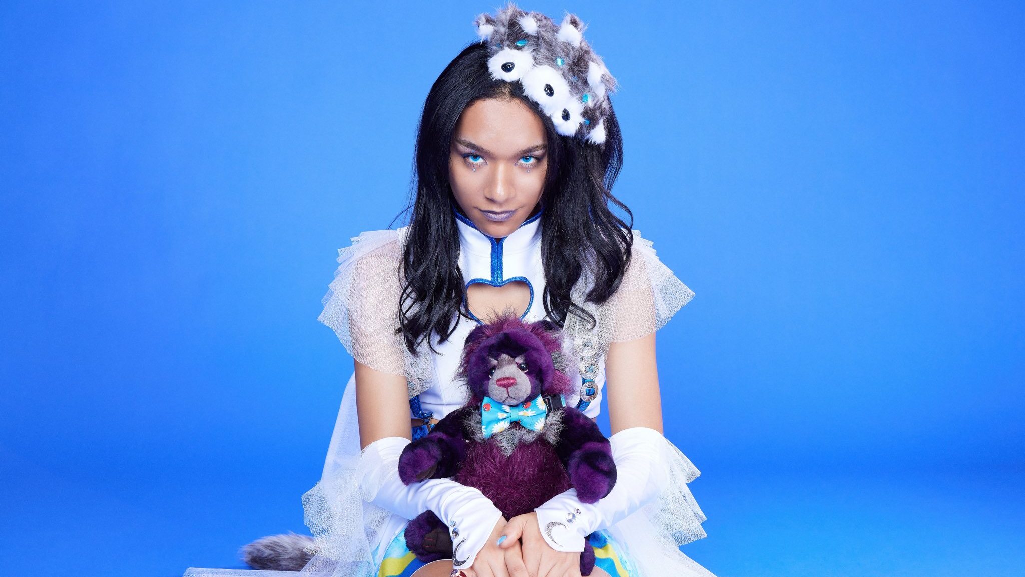 謎多すぎ！女王蜂アヴちゃんの年齢・本名・国籍を徹底調査してみた